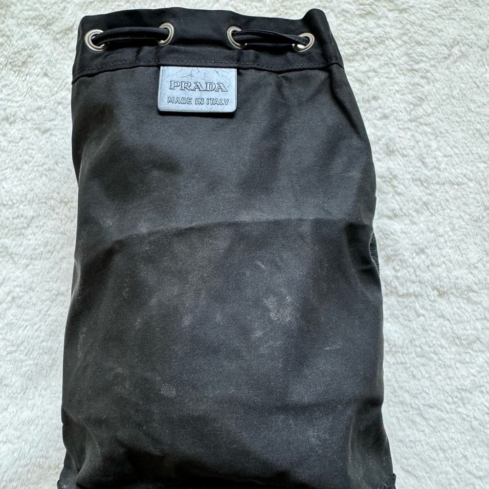 100% authentic Prada nylon bucket bag. - Picture 4 of 8